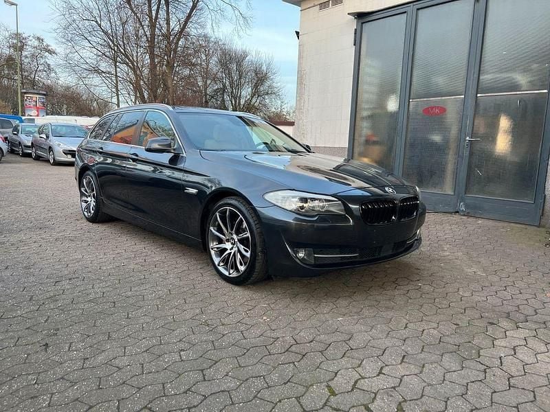 Grau Gebraucht 2011 BMW 535 Kombi | 11.980 € (Guter Preis) - Bild 1/4
