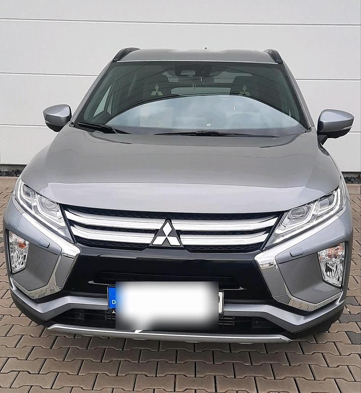 Gebraucht Mitsubishi Eclipse Cross 163 PS (119 kW) 2021 Grau SUV