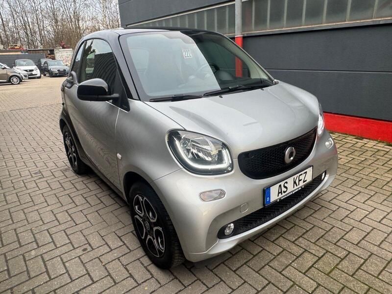 Tridion sicherheitszelle in bl Gebraucht 2016 Smart ForTwo Coupé Prime Kleinwagen | 12.990 € (Etwas zu teuer) - Bild 1/3