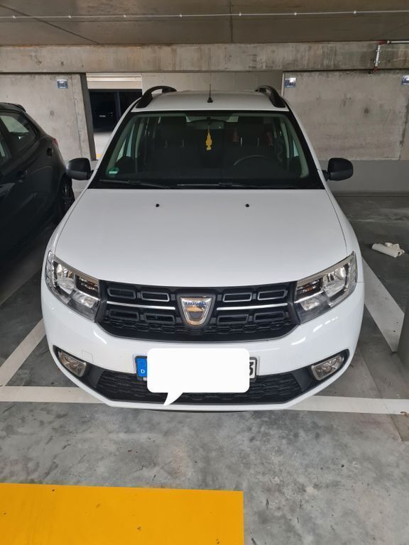 Weiß Gebraucht 2020 Dacia Logan MCV Essentiel Limousine | 7.500 € (Guter Preis) - Bild 1/4