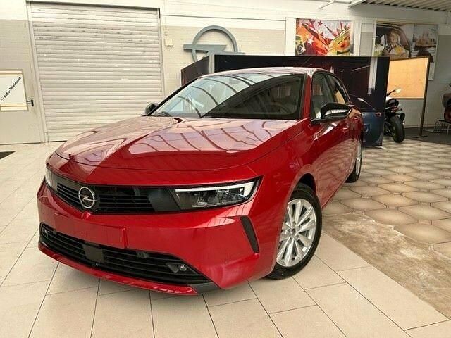 Gebraucht Opel Astra Enjoy 110 PS (80 kW) 2024 Lackierung peperoncino red/typ Limousine