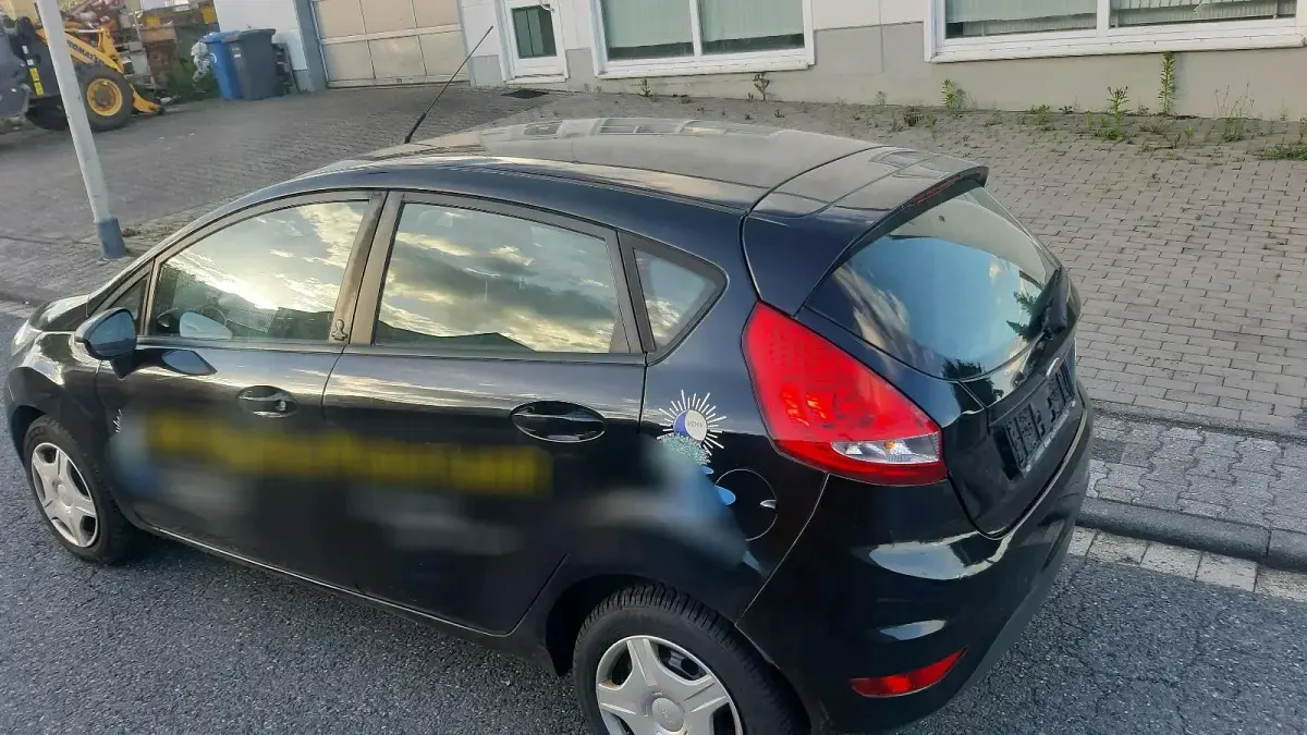 Gebraucht Ford Fiesta 82 PS (60 kW) 2012 Schwarz Kleinwagen