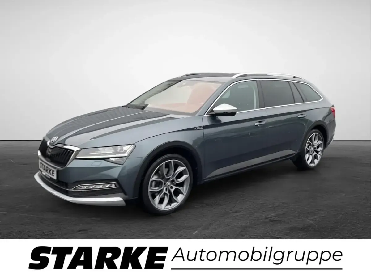 Gebraucht Skoda Superb 190 PS (139 kW) 2020 Grau (quarzgrau metallic) Kombi