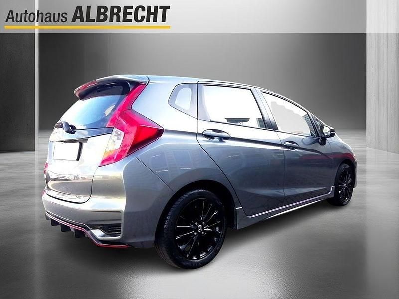 Gebraucht Honda Jazz Dynamic 131 PS (96 kW) 2018 Grau Kleinwagen
