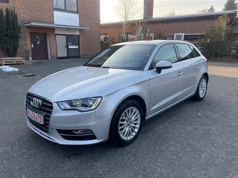 Gebraucht Audi A3 Ambiente 150 PS (110 kW) 2013 Silber Limousine
