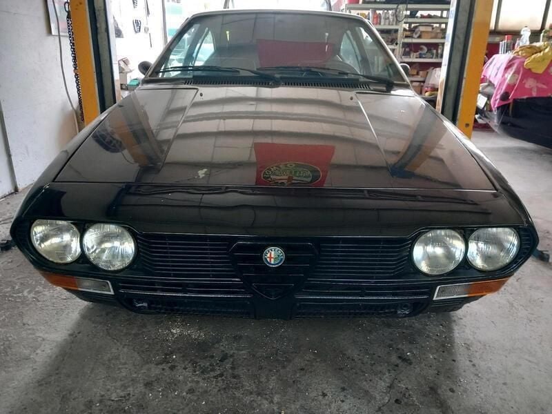 Schwarz Gebraucht 1978 Alfa Romeo Alfetta GT/GTV Coupé | 6.350 € - Bild 1/4