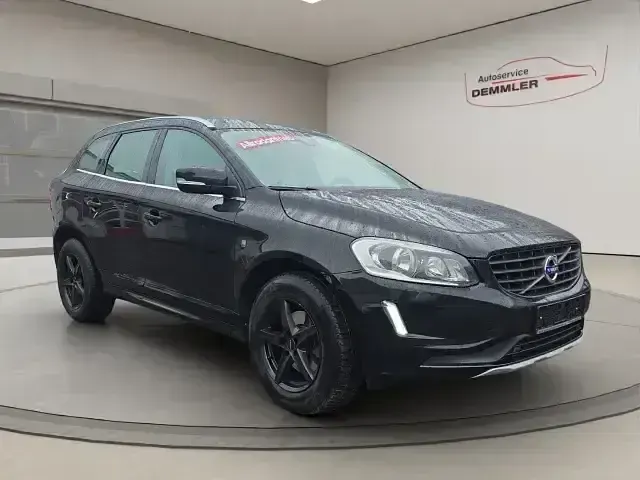 Gebraucht Volvo XC60 Ocean Race 215 PS (158 kW) 2016 Schwarz SUV