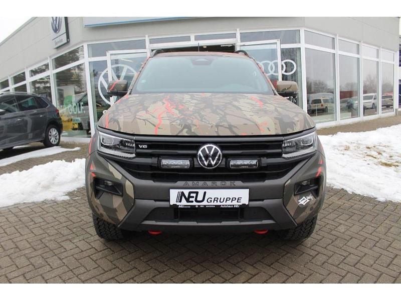 Gebraucht VW Amarok PanAmericana 241 PS (177 kW) 2024 Midnight black (metallic) Abholung