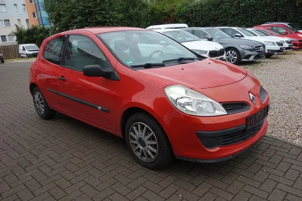 Gebraucht Renault Clio Expression 88 PS (64 kW) 2005 Rot Kleinwagen