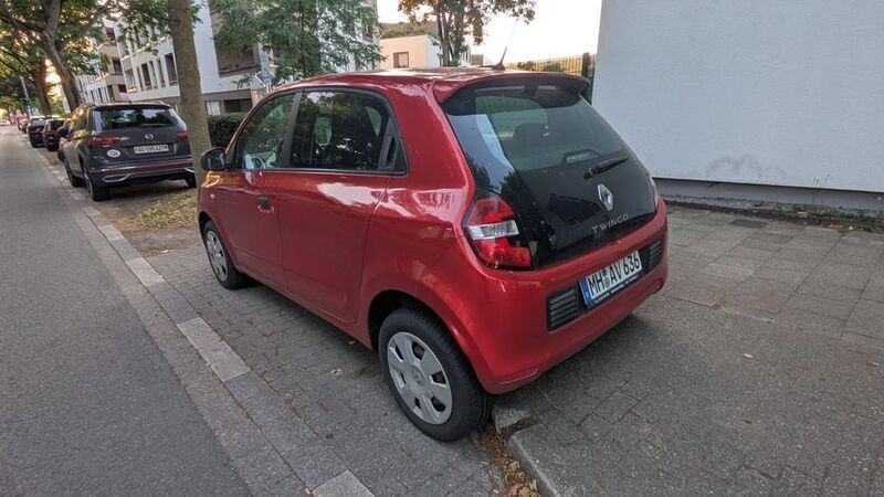 Gebraucht Renault Twingo Dynamique 75 PS (55 kW) 2016 Rot Kleinwagen