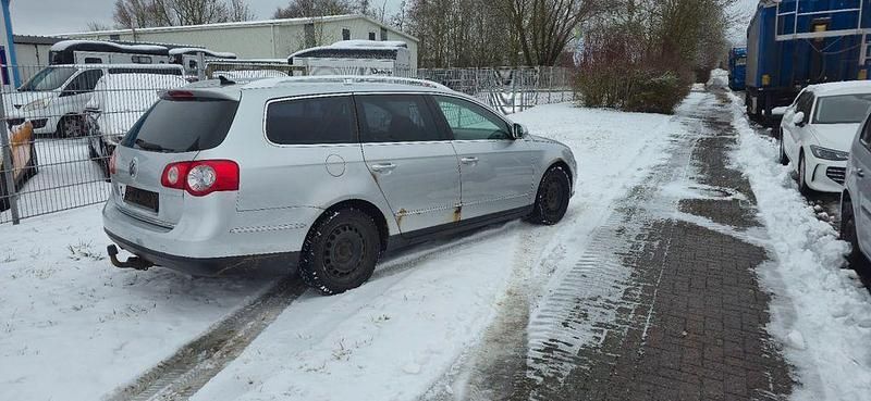 Gebraucht VW Passat Comfortline 140 PS (102 kW) 2010 Silber Kombi