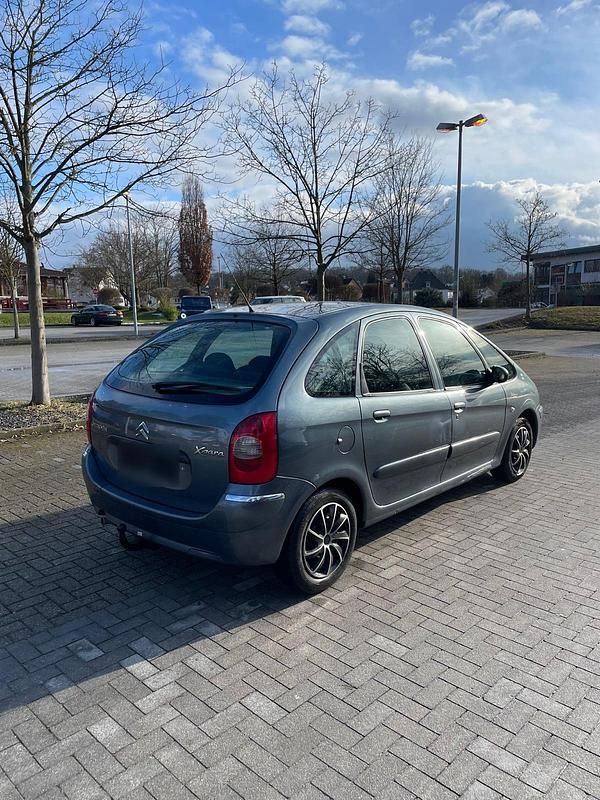 Gebraucht Citroën Xsara Picasso 109 PS (80 kW) 2005 Grau Van / Kleinbus