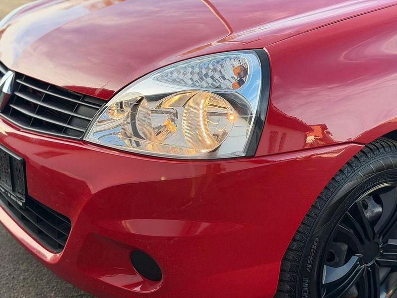 Gebraucht Renault Clio II Campus 58 PS (42 kW) 2011 Rot Limousine