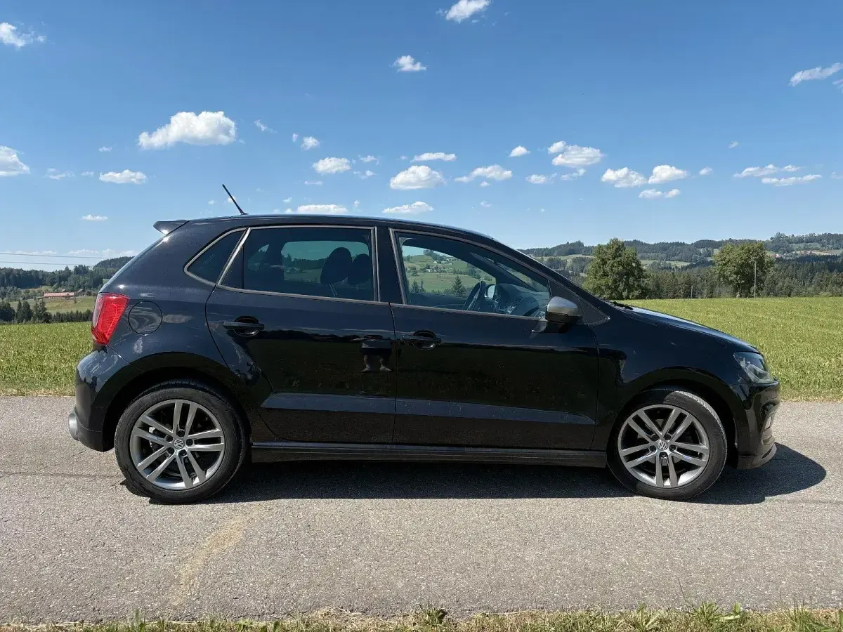 Gebraucht VW Polo R-line 90 PS (66 kW) 2017 Schwarz Kleinwagen