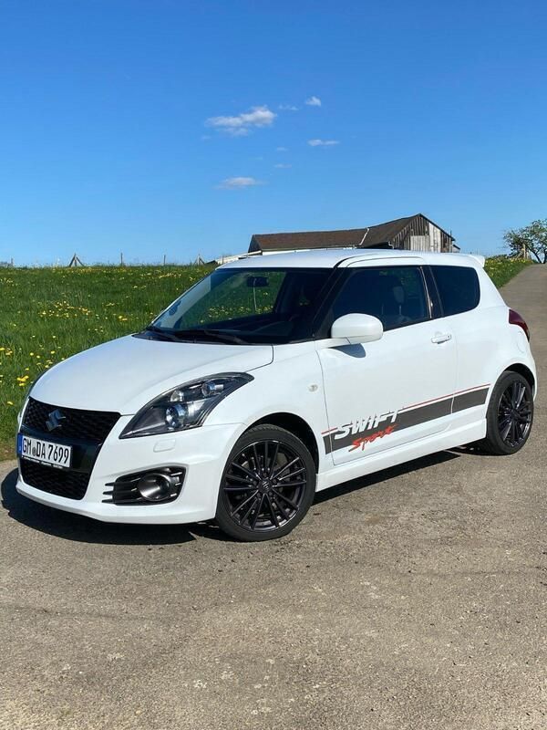 Weiß Gebraucht 2017 Suzuki Swift Sport Limousine | 8.900 € (Fairer Preis) - Bild 1/4
