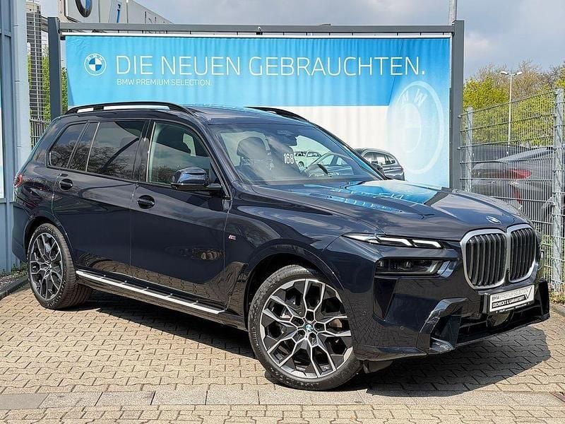 Gebraucht BMW X7 M Sport 352 PS (258 kW) 2025 Carbonschwarz SUV