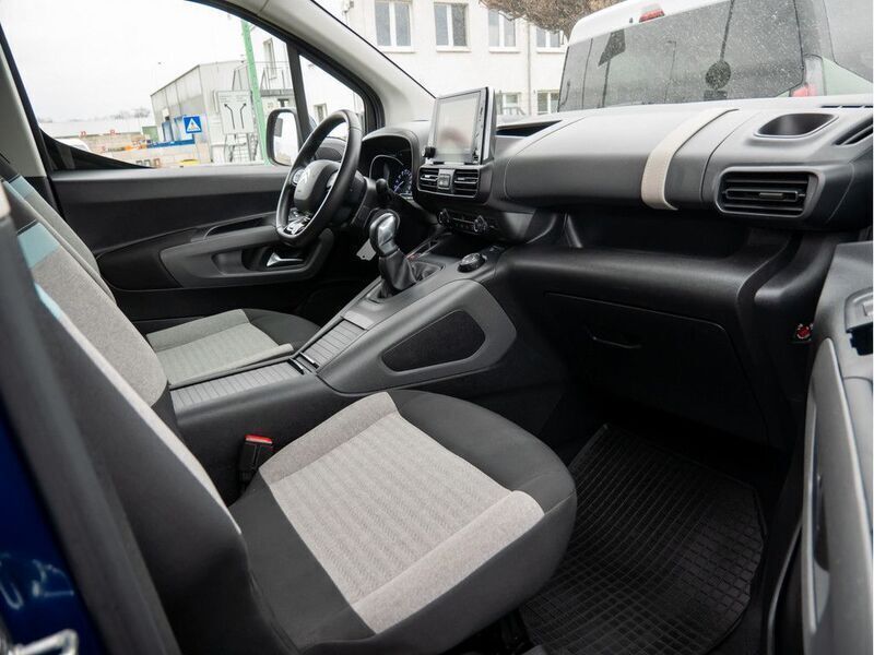 Gebraucht Citroën Berlingo Feel 102 PS (75 kW) 2020 Blau Van / Kleinbus