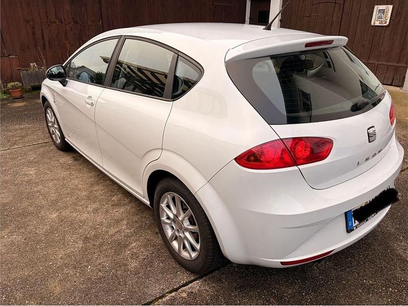 Gebraucht Seat Leon Copa 125 PS (91 kW) 2012 Weiß Limousine