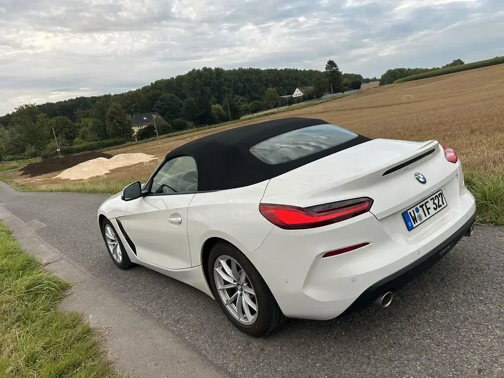 Gebraucht BMW Z4 Sport Line 197 PS (144 kW) 2021 Weiß Cabrio