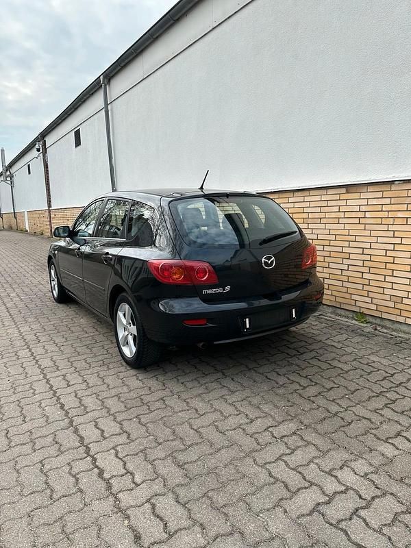Usata Mazda 3 105 CV (77 kW) 2003 Nero Station wagon