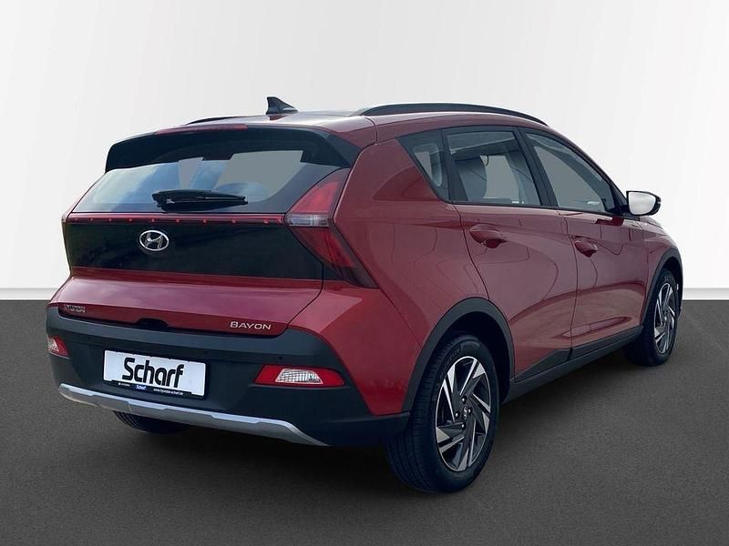 Gebraucht Hyundai Bayon Intro Edition 101 PS (74 kW) 2022 Rot SUV