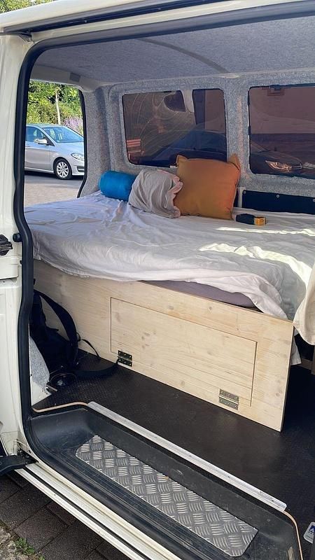 Gebraucht VW T5 105 PS (77 kW) 2009 Weiß Van