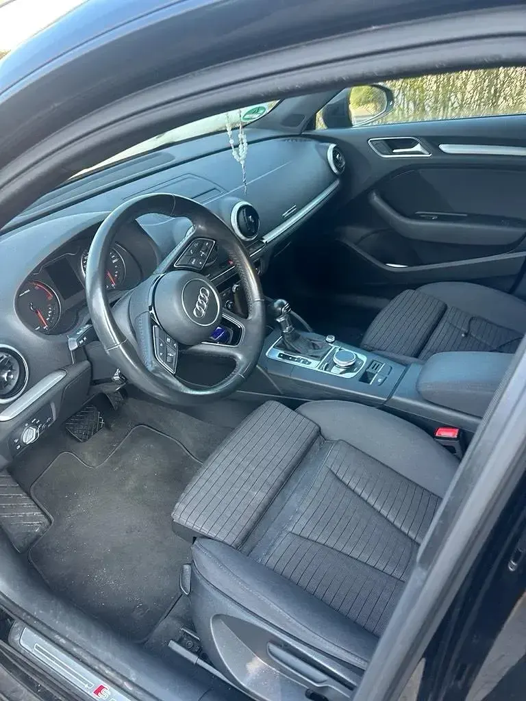 Gebraucht Audi A3 150 PS (110 kW) 2018 Schwarz Limousine
