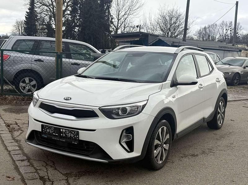 Gebraucht Kia Stonic Silver 99 PS (72 kW) 2021 Weiß SUV
