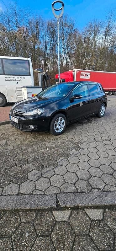 Gebraucht VW Golf VI 80 PS (58 kW) 2009 Schwarz Kleinwagen