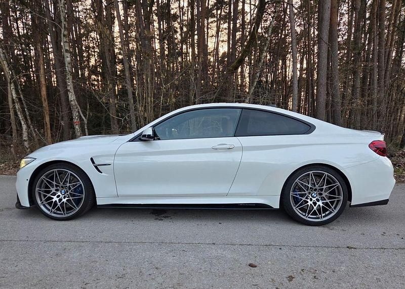 Gebraucht BMW M4 M Performance 570 PS (419 kW) 2015 Weiß Coupé