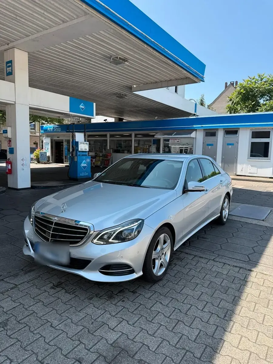 Second-hand Mercedes E250 211 CP (155 kW) 2013 Argintiu Berlinǎ