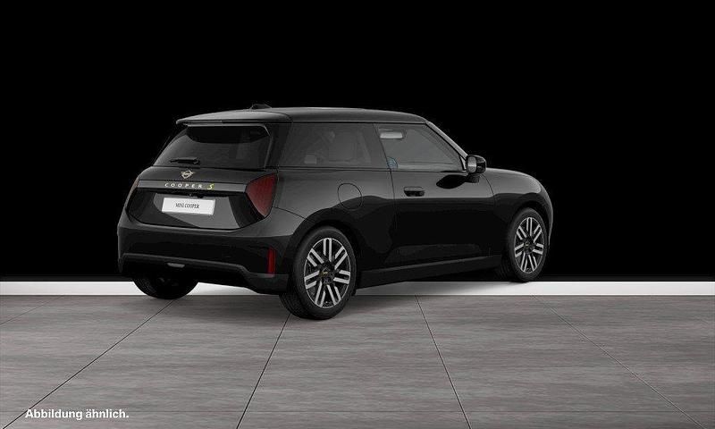 Gebraucht Mini Cooper SE 160 kW (218 PS) 2024 Schwarz Kleinwagen
