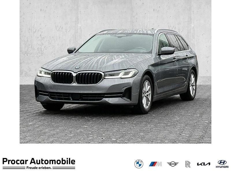 Gebraucht BMW 520 184 PS (135 kW) 2022 Grau Kombi