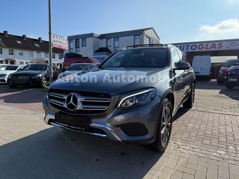 Gebraucht Mercedes GLC250 211 PS (155 kW) 2018 Grau SUV