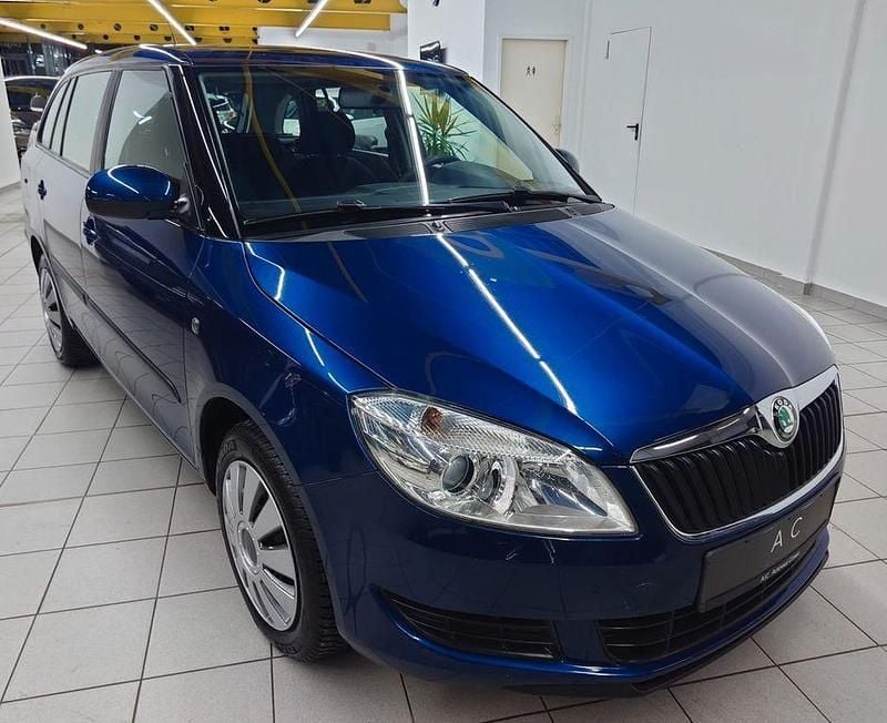 Gebraucht Skoda Fabia Ambiente 105 PS (77 kW) 2011 Blau Kombi