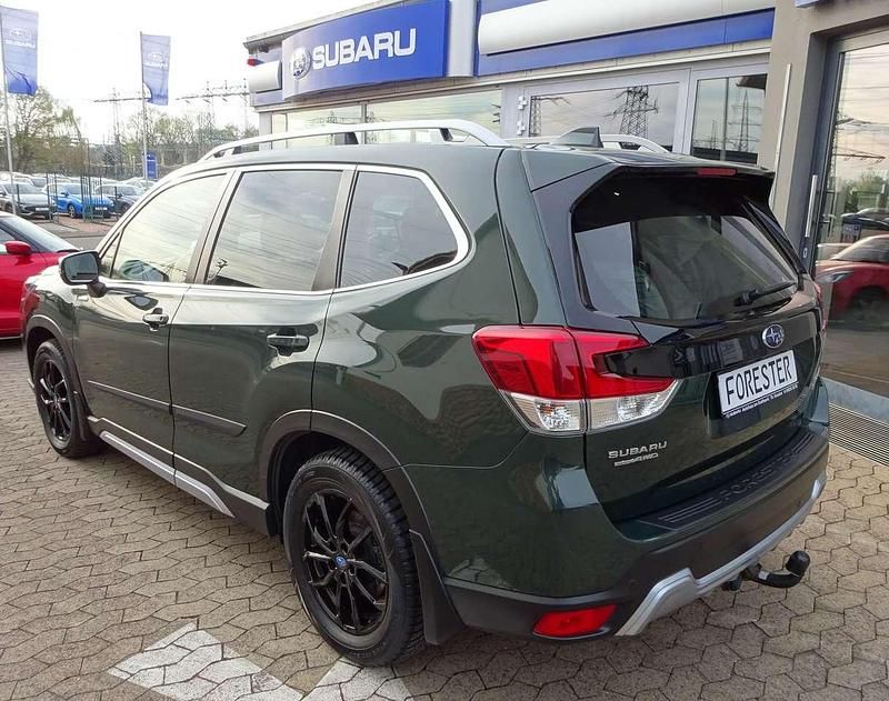 Gebraucht Subaru Forester Active 150 PS (110 kW) 2023 Cascade green silica SUV