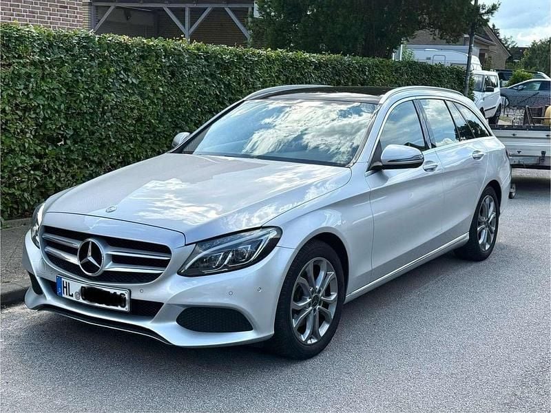 Silber Gebraucht 2016 Mercedes C220 Kombi | 16.450 € (Guter Preis) - Bild 1/4