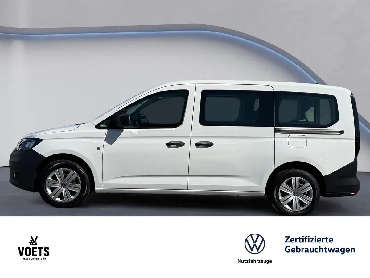 Gebraucht VW Caddy Maxi 102 PS (75 kW) 2023 Weiß Van / Kleinbus