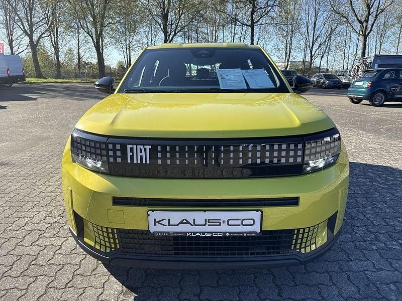 Neu Fiat Grande Panda Icon 83 kW (113 PS) 2026 Gelb Kleinwagen