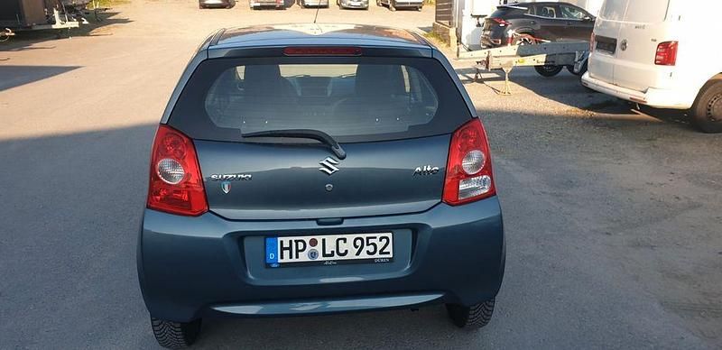 Gebraucht Suzuki Alto Basic 68 PS (50 kW) 2012 Grau Kleinwagen