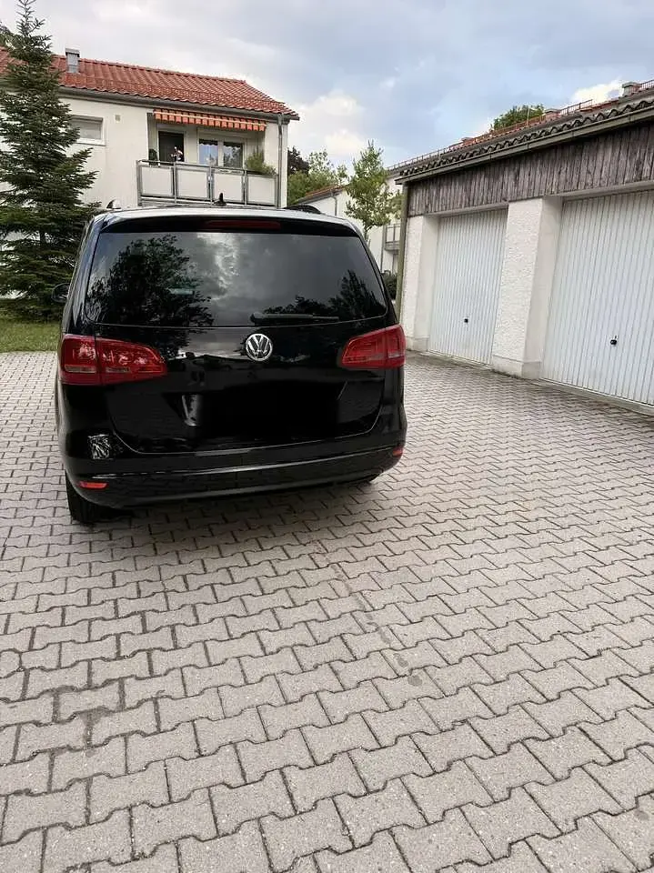 Gebraucht VW Sharan Comfortline 177 PS (130 kW) 2014 Schwarz Van / Kleinbus