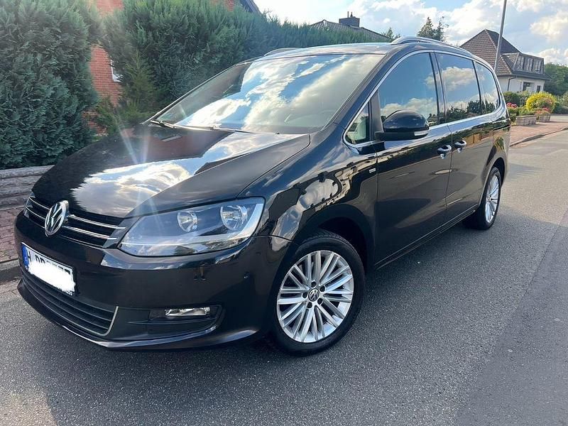 Schwarz Gebraucht 2015 VW Sharan Cup Van / Kleinbus | 9.800 € (Fairer Preis) - Bild 1/4