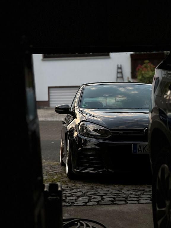 Gebraucht VW Golf VI R 271 PS (199 kW) 2011 Schwarz Kleinwagen