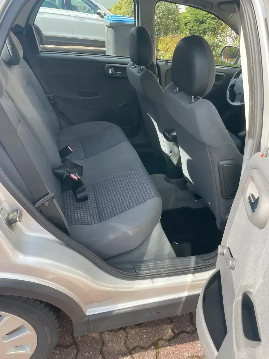 Gebraucht Opel Corsa 75 PS (55 kW) 2002 Silber Kleinwagen