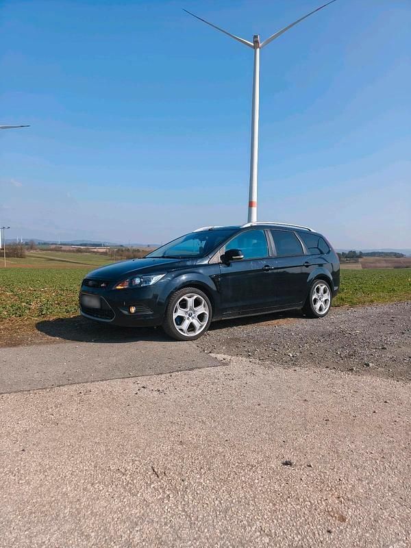 Gebraucht Ford Focus 136 PS (100 kW) 2010 Schwarz Kombi