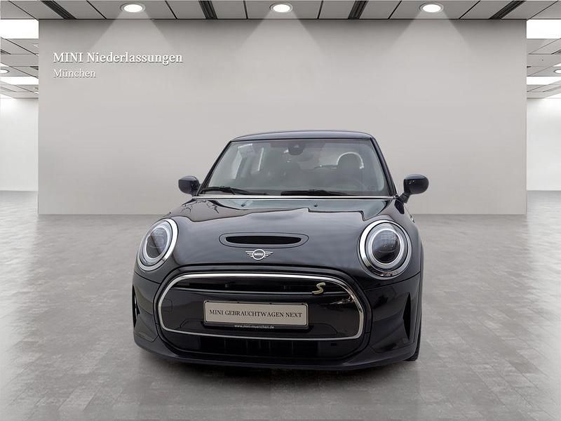 Gebraucht Mini Cooper SE 135 kW (184 PS) 2023 Schwarz Kleinwagen