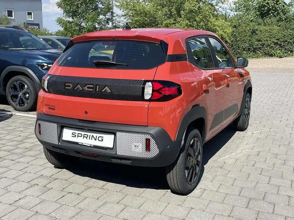 Neu Dacia Spring Extreme 75 kW (102 PS) 2026 Rot Kleinwagen