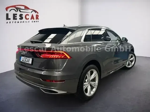 Gebraucht Audi Q8 Sport 340 PS (250 kW) 2019 Grau SUV