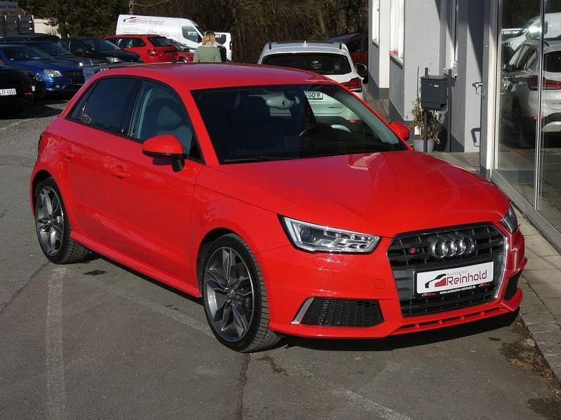 Gebraucht Audi S1 Sportback Ambiente 310 PS (228 kW) 2016 Rot Kleinwagen