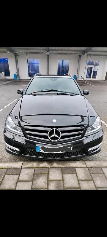 Schwarz Gebraucht 2013 Mercedes C250 AMG Kombi | 12.400 € (Fairer Preis) - Bild 1/4